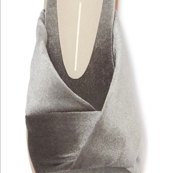 NWT Dolce Vita Golda Knotted Velvet Slipper (Seamoss).Be Summer ready with this. - Picture 8 of 9